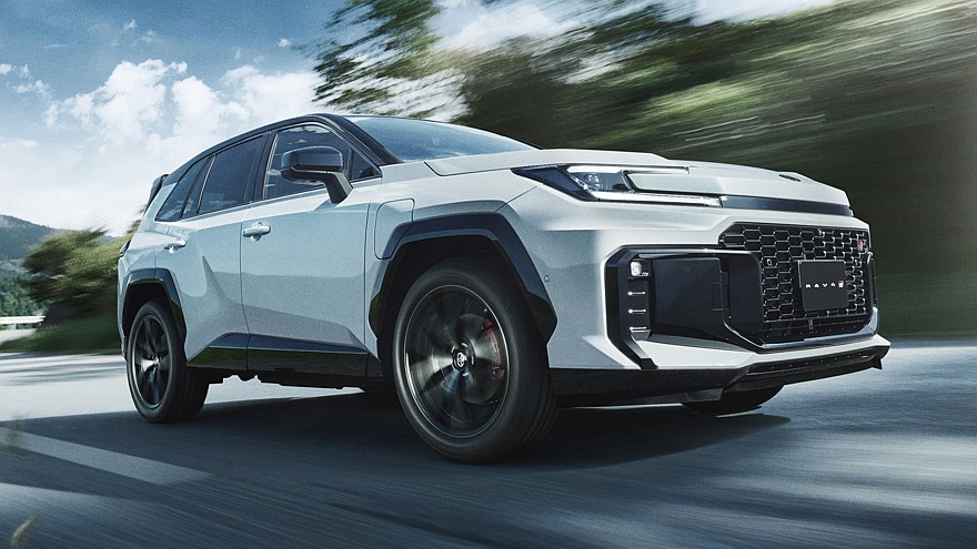 На фото: Toyota RAV4 GR Sport