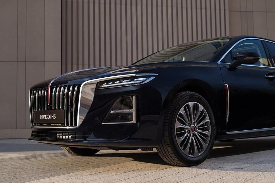 Обновленный Hongqi H5