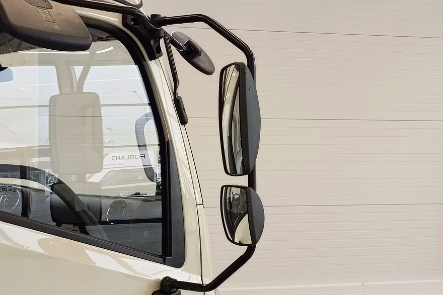 Пресс-масленки, «камень» и матрасик: тест-драйв Forland 8