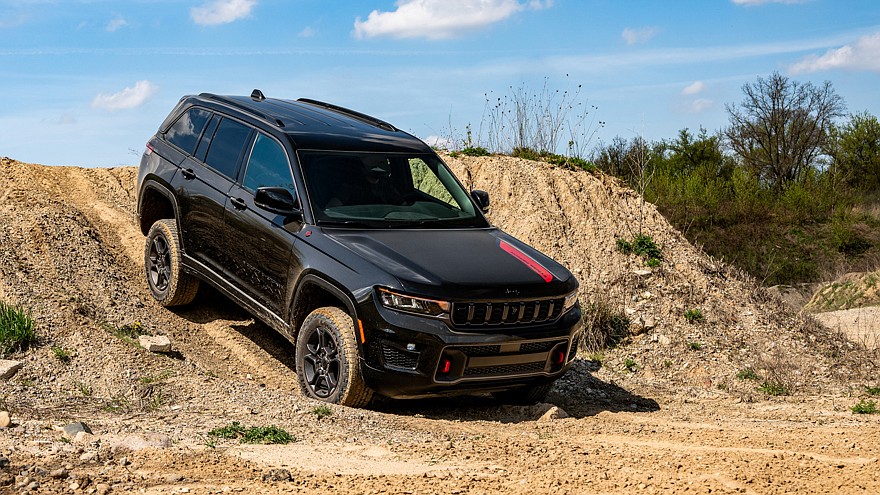 На фото: Jeep Grand Cherokee Trailhawk