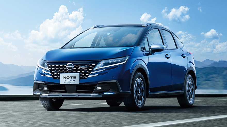 На фото: посвежевший Nissan Note Autech Crossover