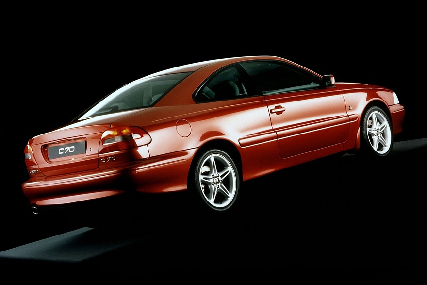 Купе несбывшихся надежд: как появился Volvo C30 и почему он провалился