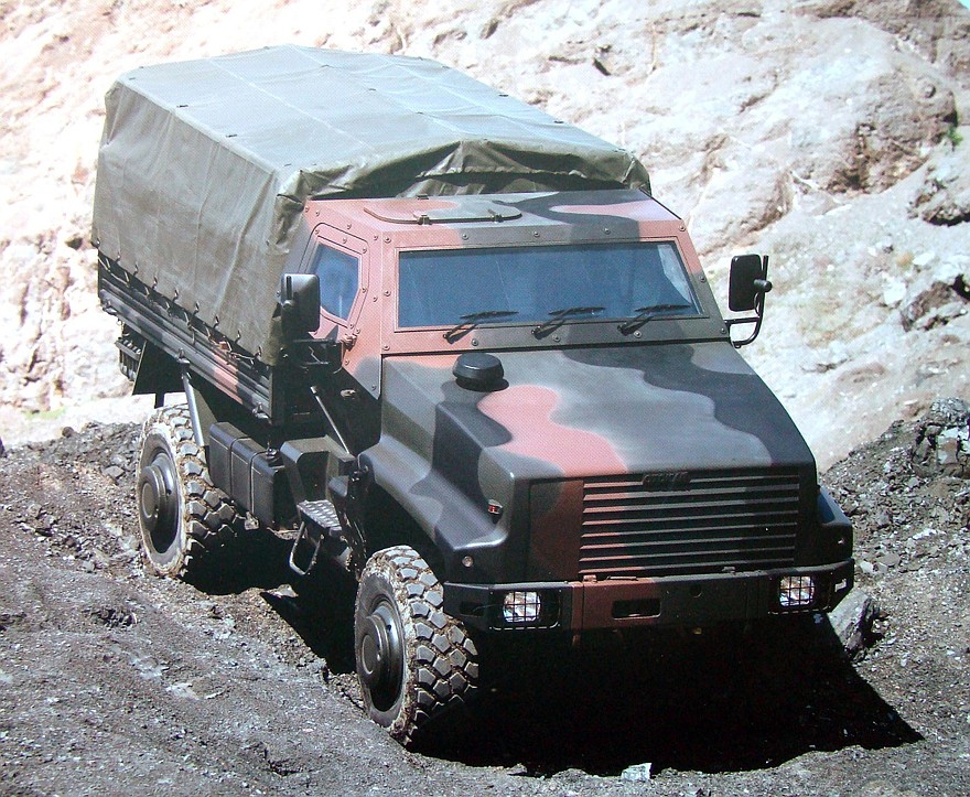 Полубронированный 4,5-тонный грузовой автомобиль на шасси Kaya