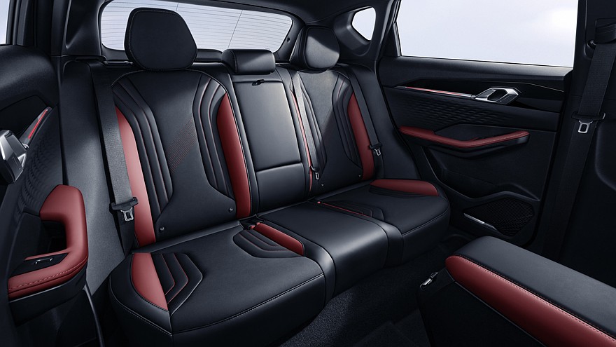 Свежий кроссовер Geely Coolray выйдет на российский рынок в единственной комплектации