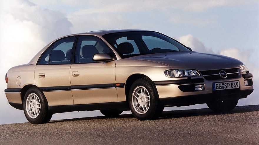 На фото: Opel Omega (B) '1994–99
