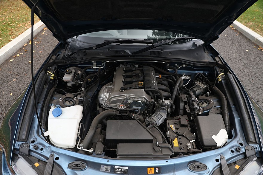 Задний привод, полтора литра и DVD-проигрыватель: опыт владения Mazda Roadster IV (ND)