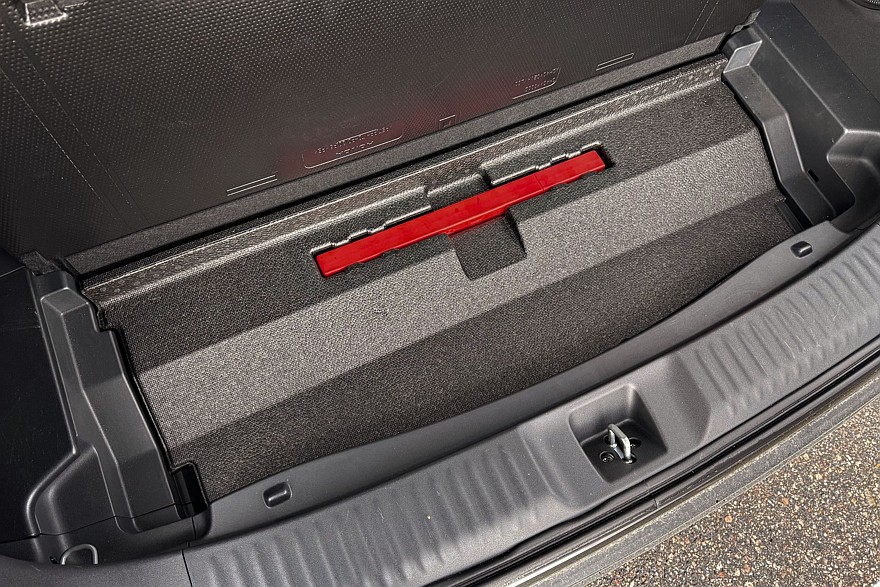 Японский минимализм с европейским лицом: тест-драйв Honda ZR-V