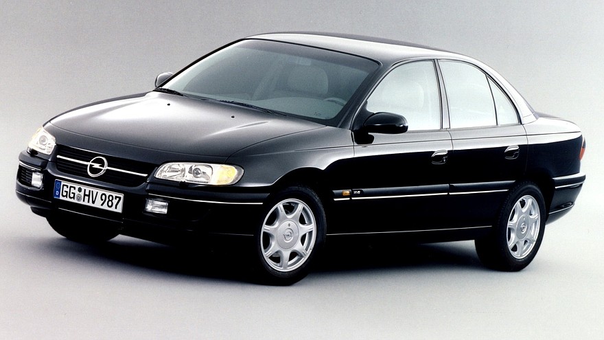 На фото: Opel Omega MV6 (B) '1994–97