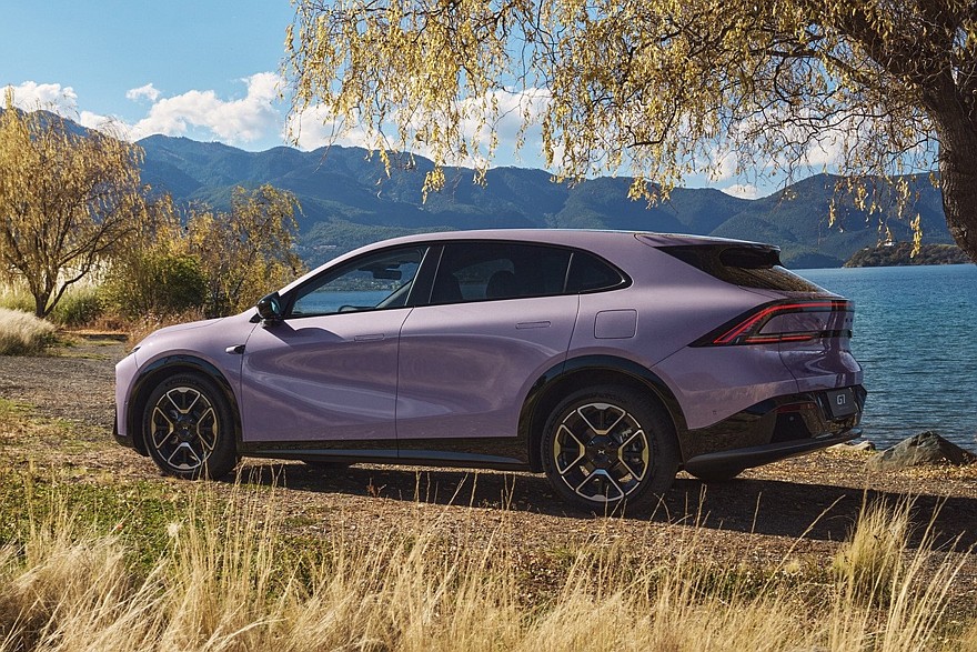 Гибридный Xpeng G7