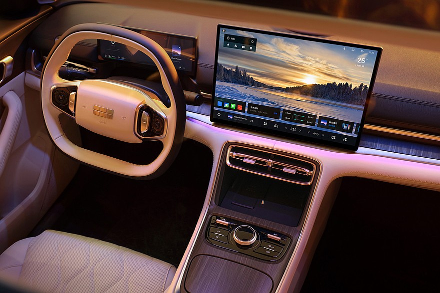 geely-galaxy-a7-1.jpg
