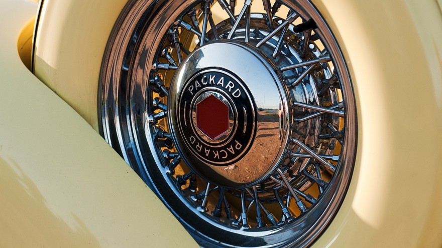 Packard Eight 1937 колесо
