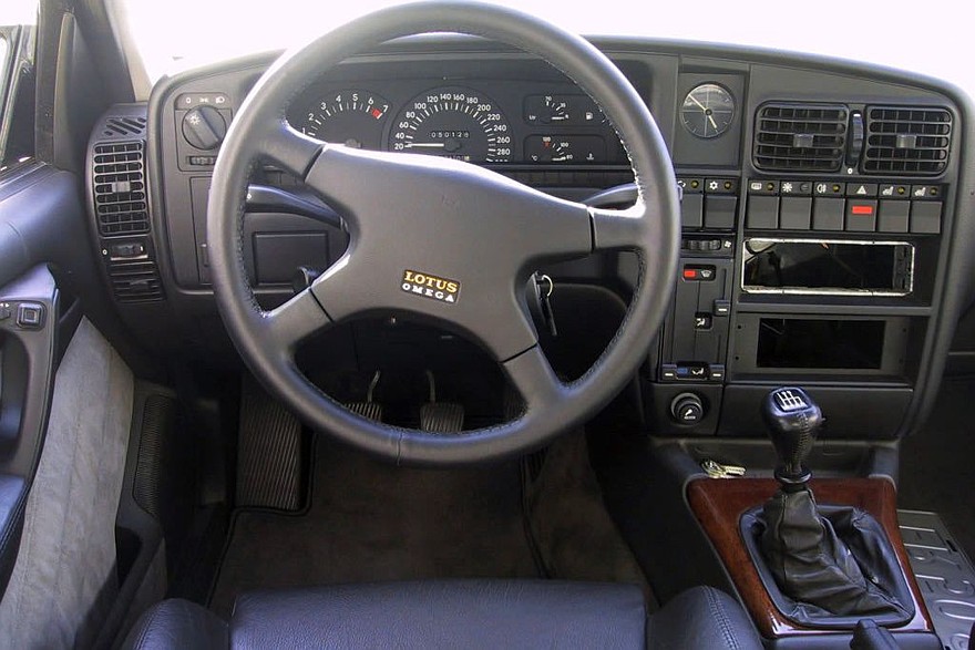 Спорт и бизнес: вспоминаем самые быстрые бизнес-седаны девяностых