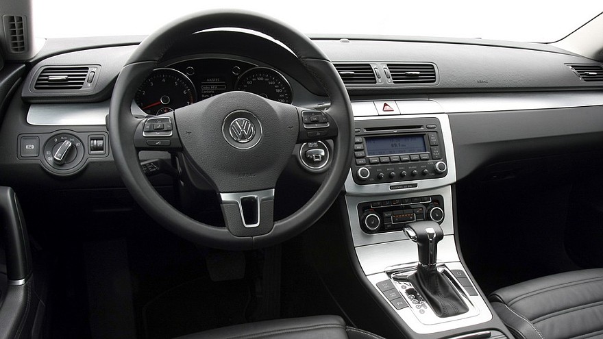 Салон Volkswagen Passat CC '2008–11