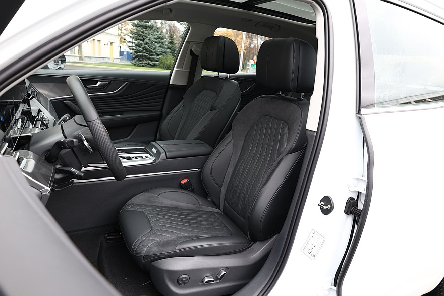 Больше не компромисс: необычный тест-драйв Hongqi HS5