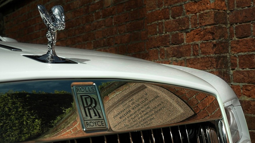 Rolls-Royce-Wraith-2014-1600-52