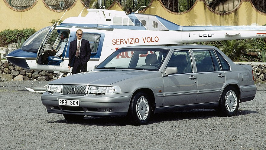 На фото: Volvo 960 '1994–96