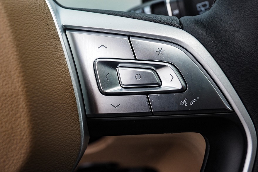 Брат из Китая приехал: тест-драйв JAC RF8