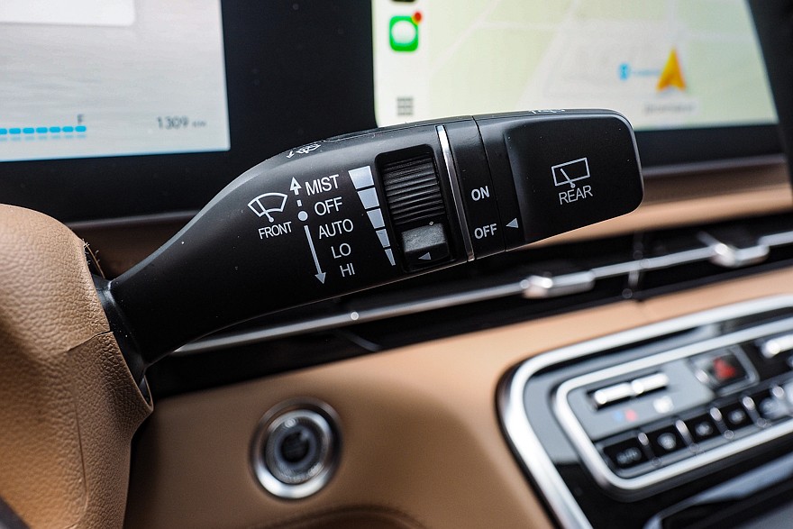 Брат из Китая приехал: тест-драйв JAC RF8