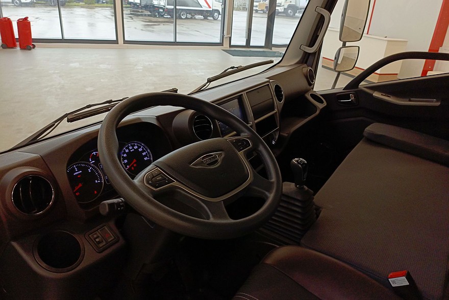 Пресс-масленки, «камень» и матрасик: тест-драйв Forland 8