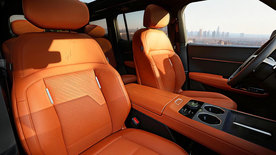 На фото: салон Ford Bronco Basecamp