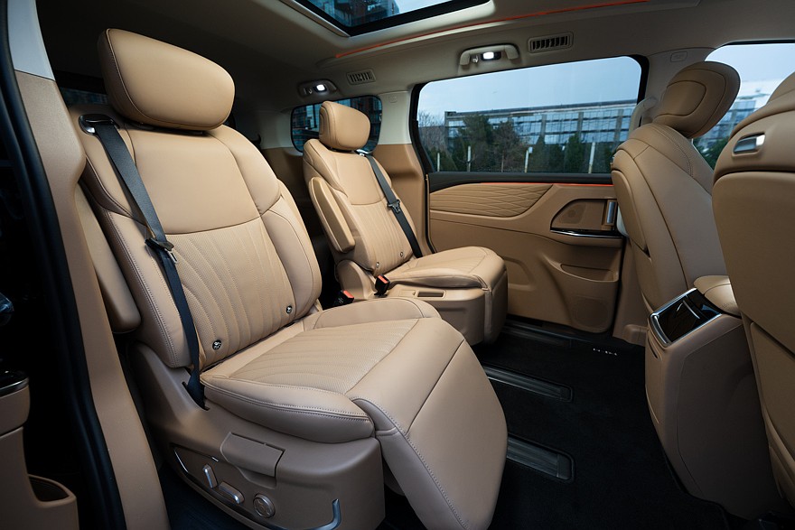 Брат из Китая приехал: тест-драйв JAC RF8