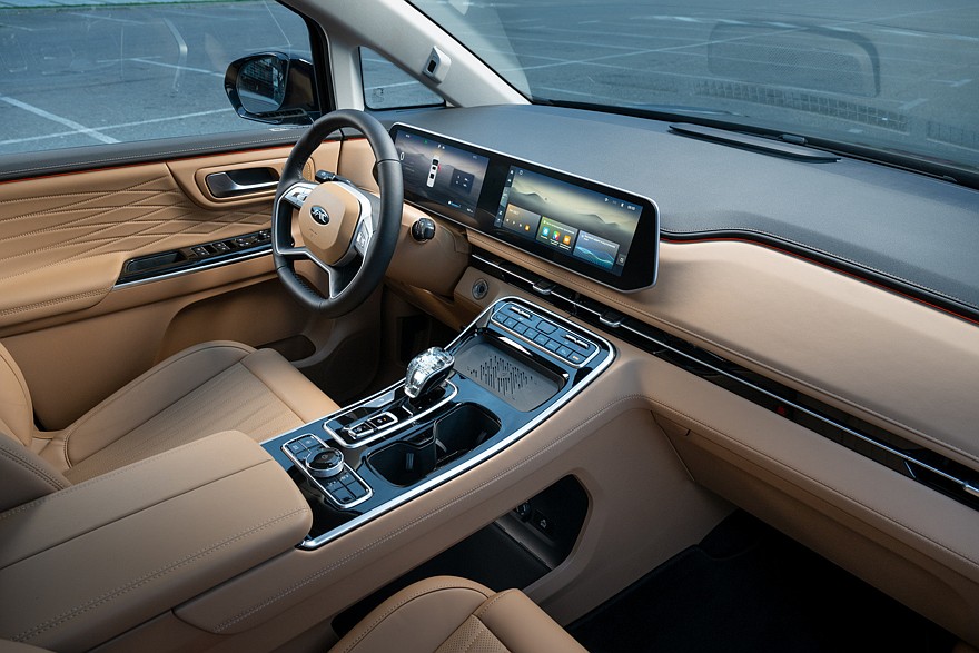 Брат из Китая приехал: тест-драйв JAC RF8