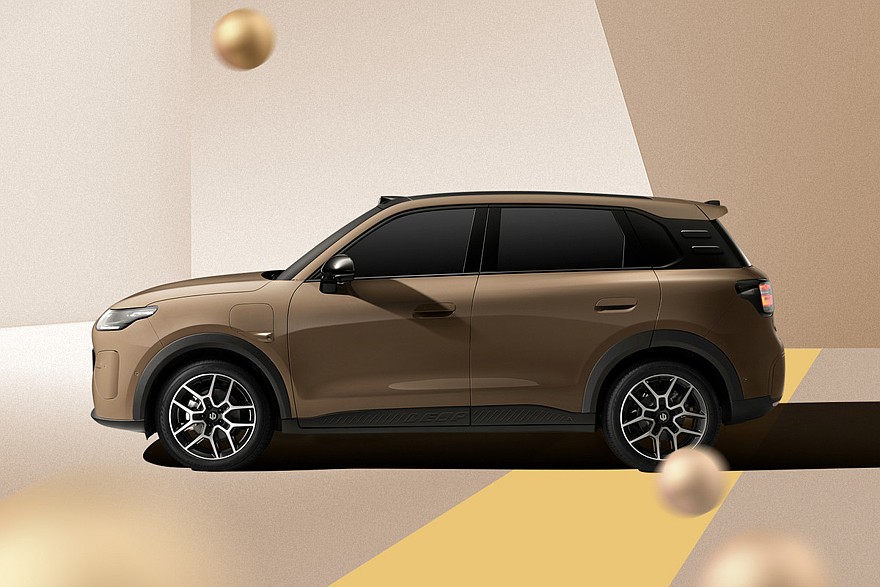 Недорогой кроссовер Leapmotor A10, он же глобальный Leapmotor B03X: показан интерьер native-yes