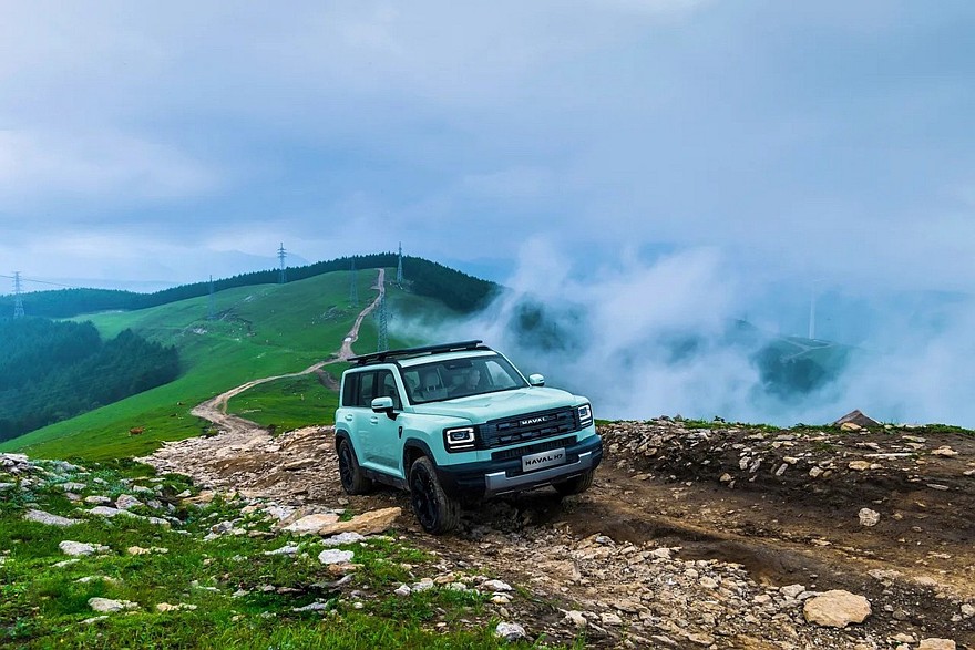 Гибридный Haval H7 для Филиппин, он же Haval Raptor в Китае
