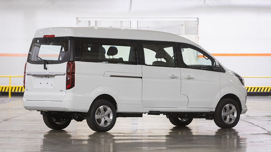 АВТОВАЗ представил первый автомобиль нового бренда SKM