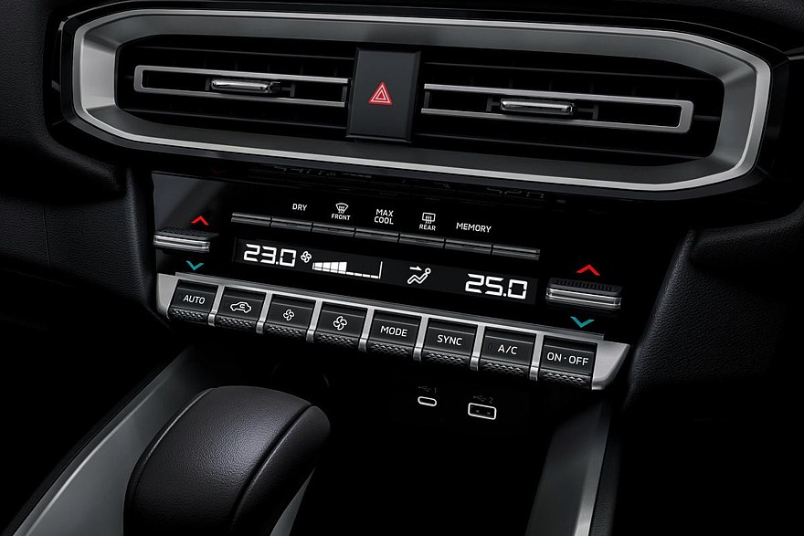 Новый кроссовер Mitsubishi Destinator доступен к заказу: в базе – дешевле младшего Xforce