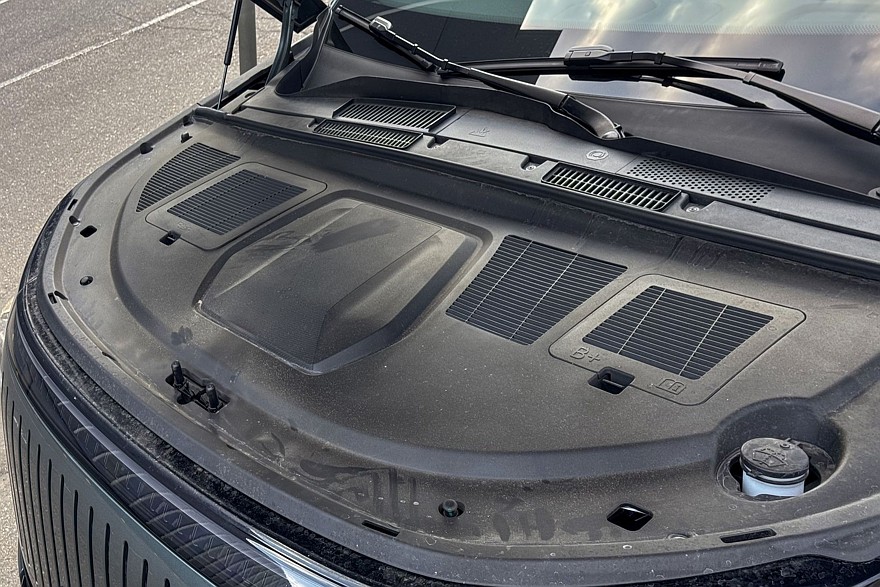 Выбираем кроссовер для дальних поездок: батарея, зарядка и запас хода от 1000 км