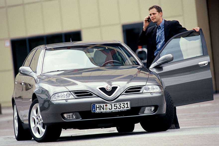 Спорт и бизнес: вспоминаем самые быстрые бизнес-седаны девяностых