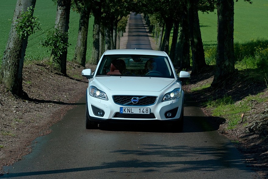 Купе несбывшихся надежд: как появился Volvo C30 и почему он провалился