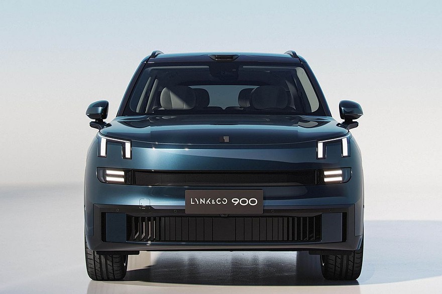 Прежний Lynk & Co 900