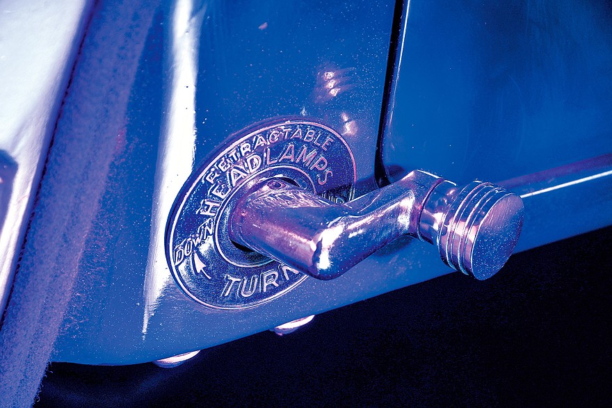 Фото: classicandsportscar.com