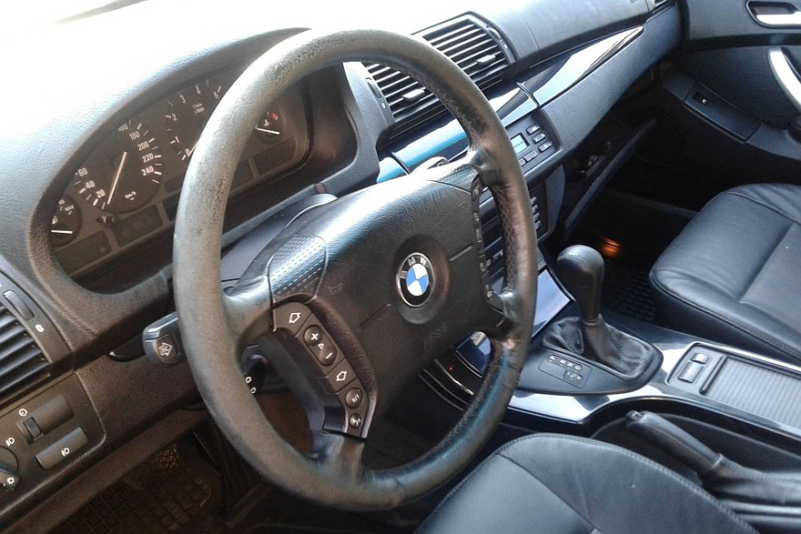 BMW-X5-E53-19