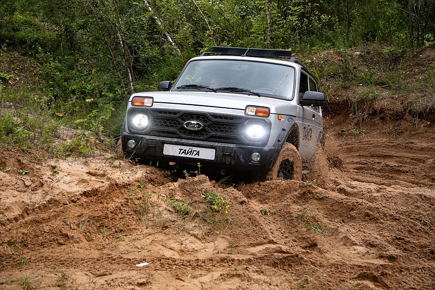 С завода – в грязь: тест-драйв Нива Тайга компании Промтех
