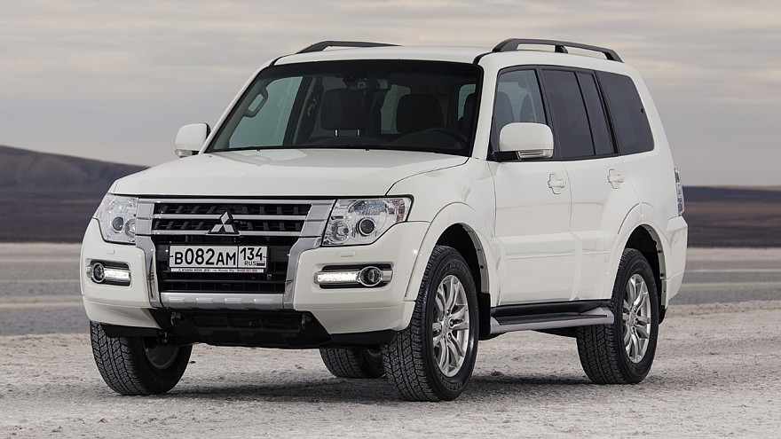 Mitsubishi Pajero четвёртого поколения
