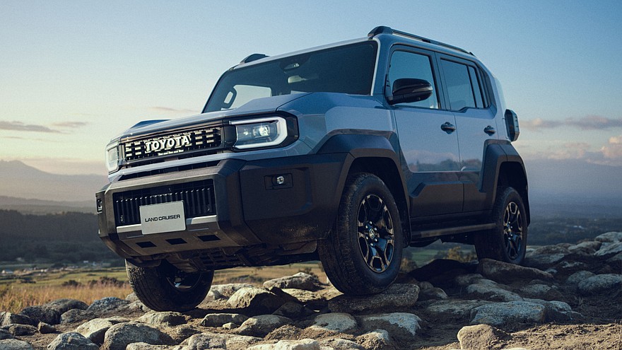 На фото: Toyota Land Cruiser FJ