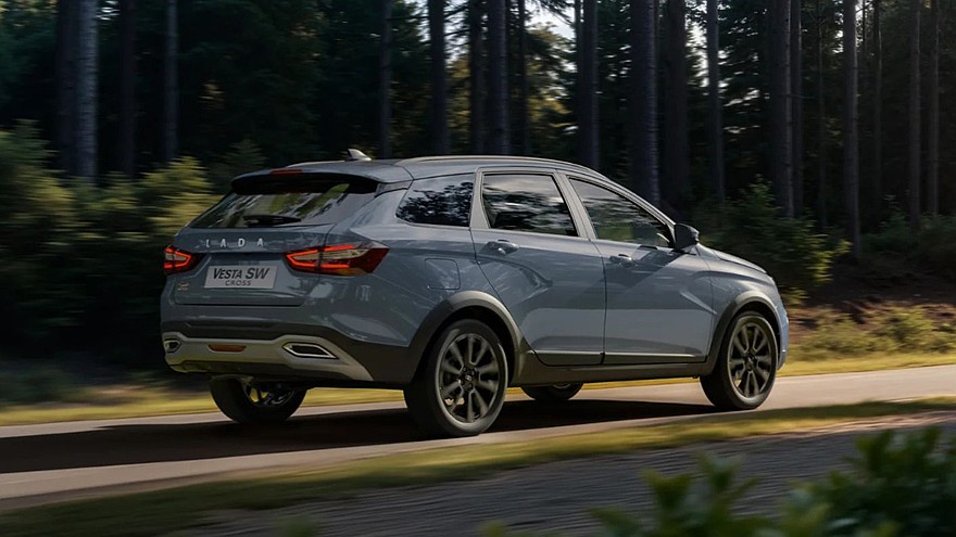 На фото: универсал Lada Vesta SW Cross