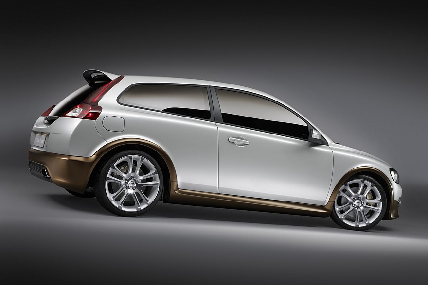 Купе несбывшихся надежд: как появился Volvo C30 и почему он провалился