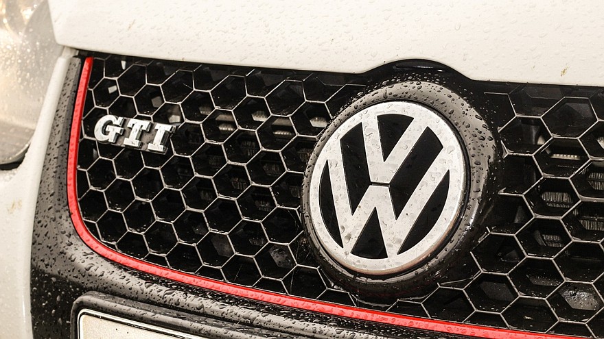 Volkswagen Golf GTI решетка радиатора