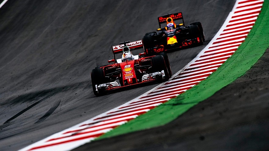 Первой командой, которая протестирует новые шины 2017 года, станет Ferrari
