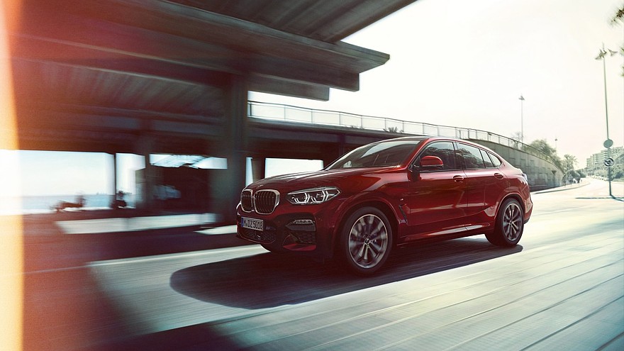 P90306452_highRes_the-new-bmw-x4-05-20