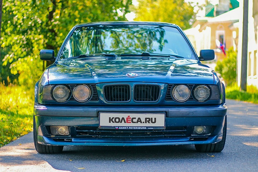 BMW-5-серии-E34-спереди-(2)
