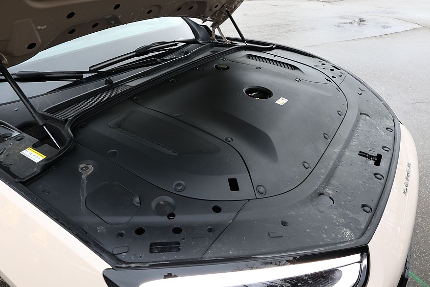 Выбираем кроссовер для дальних поездок: батарея, зарядка и запас хода от 1000 км