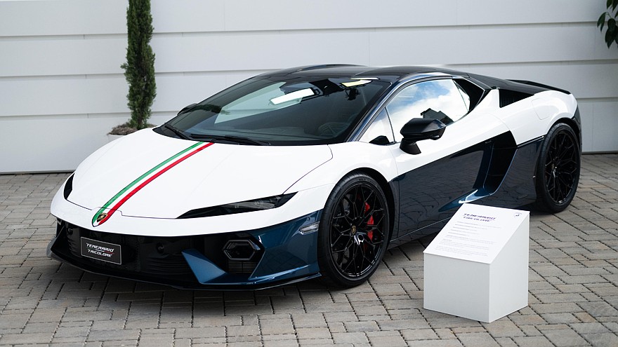 На фото: Lamborghini Temerario Tricolore
