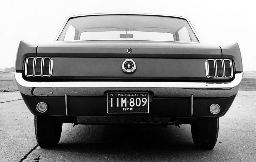 Ford Mustang первого поколения
