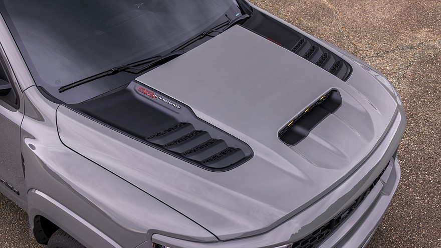На фото: Ram 1500 Rumble Bee