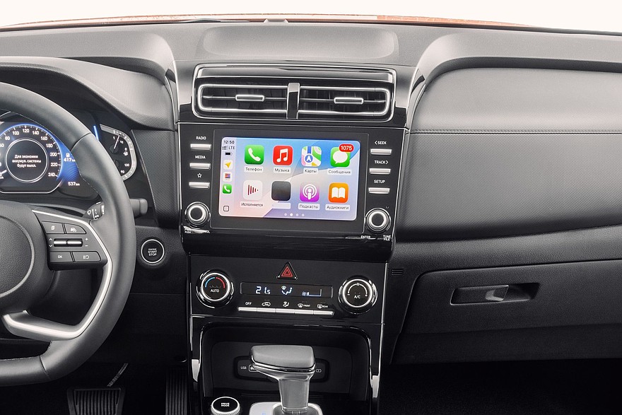 Электронные системы и панорамная крыша: изучаем комплектации Solaris HC